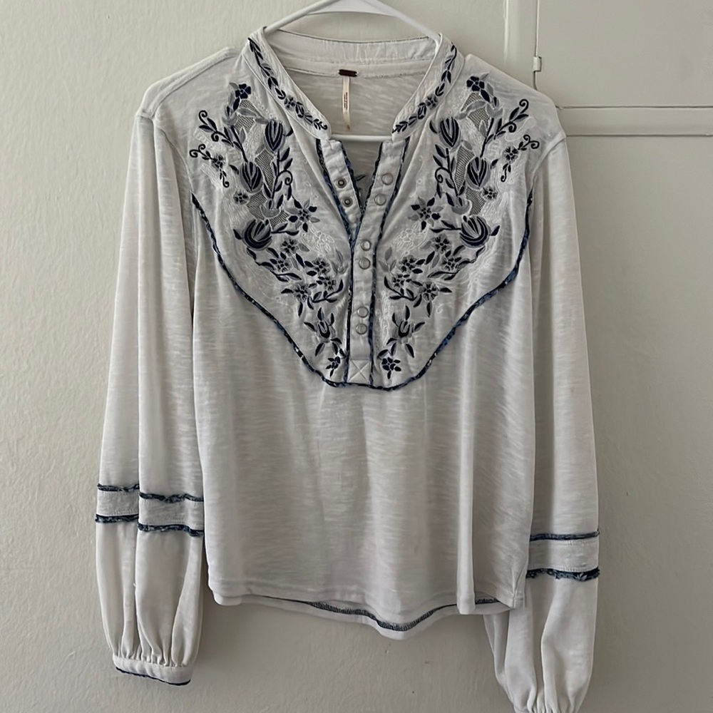 FREE PEOPLE TOPS